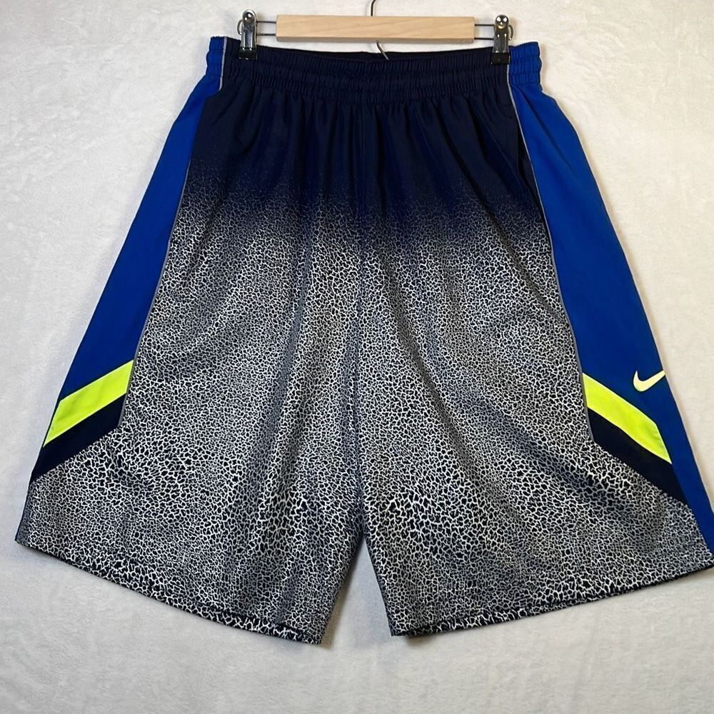 Nike Dri-fit mens retro basketball shorts- Men Large